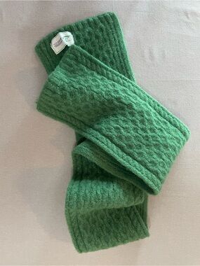 Original Aran Co Merino Wool Green Cable Knit Scarf